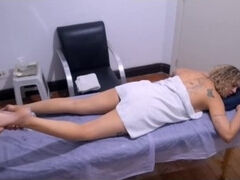 She went to get a massage but was surprised by the therapist who ejaculated in her