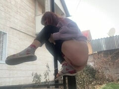 Alice pees in the street 3 times