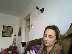 Maria Raluca de la Bucuresti Traducatoare de Romana Spaniola se masturbeaza